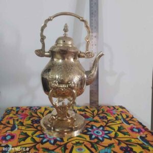 قوری و گرمکن برنجی حکاکی شده با دست با طرح زیبا و حکاکی طلایی