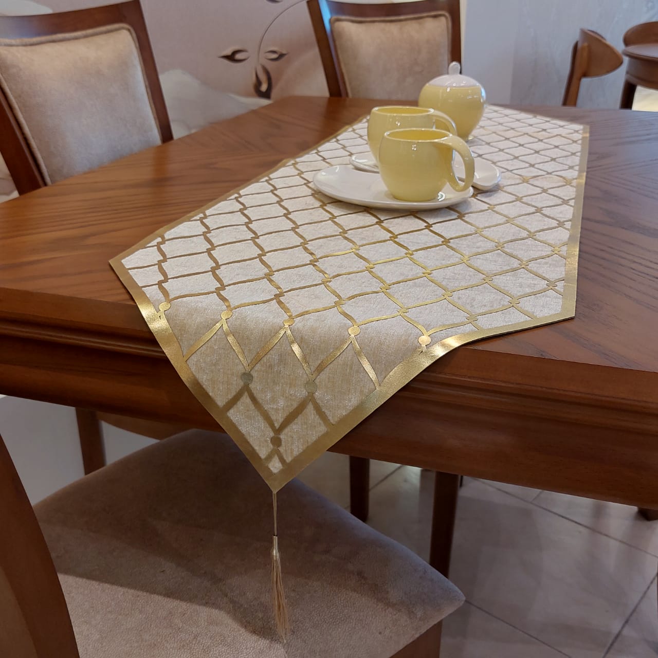 رومیزی چرم و مخمل، مناسب برای دکوراسیون منزل