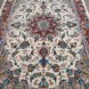 فرش دستباف کاشان طرح ترنج سنتی - ابریشم و پشم کرم