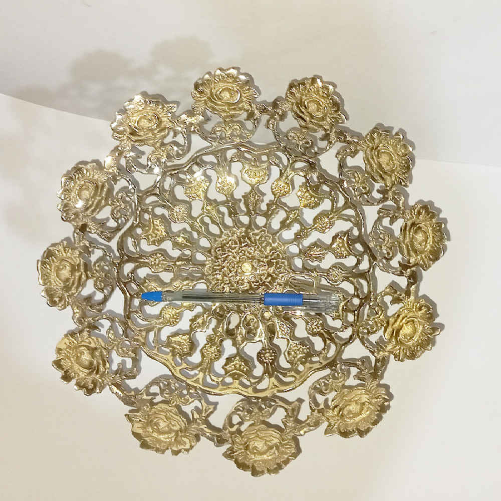 پایه پذیرایی برنجی طرح فرشته سنتی برای شیرینی