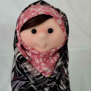 عروسک پارچه‌ای حجاب فاطمه مسلمان – هدیه‌ای عالی برای اسلام | دست‌ساز و جذاب