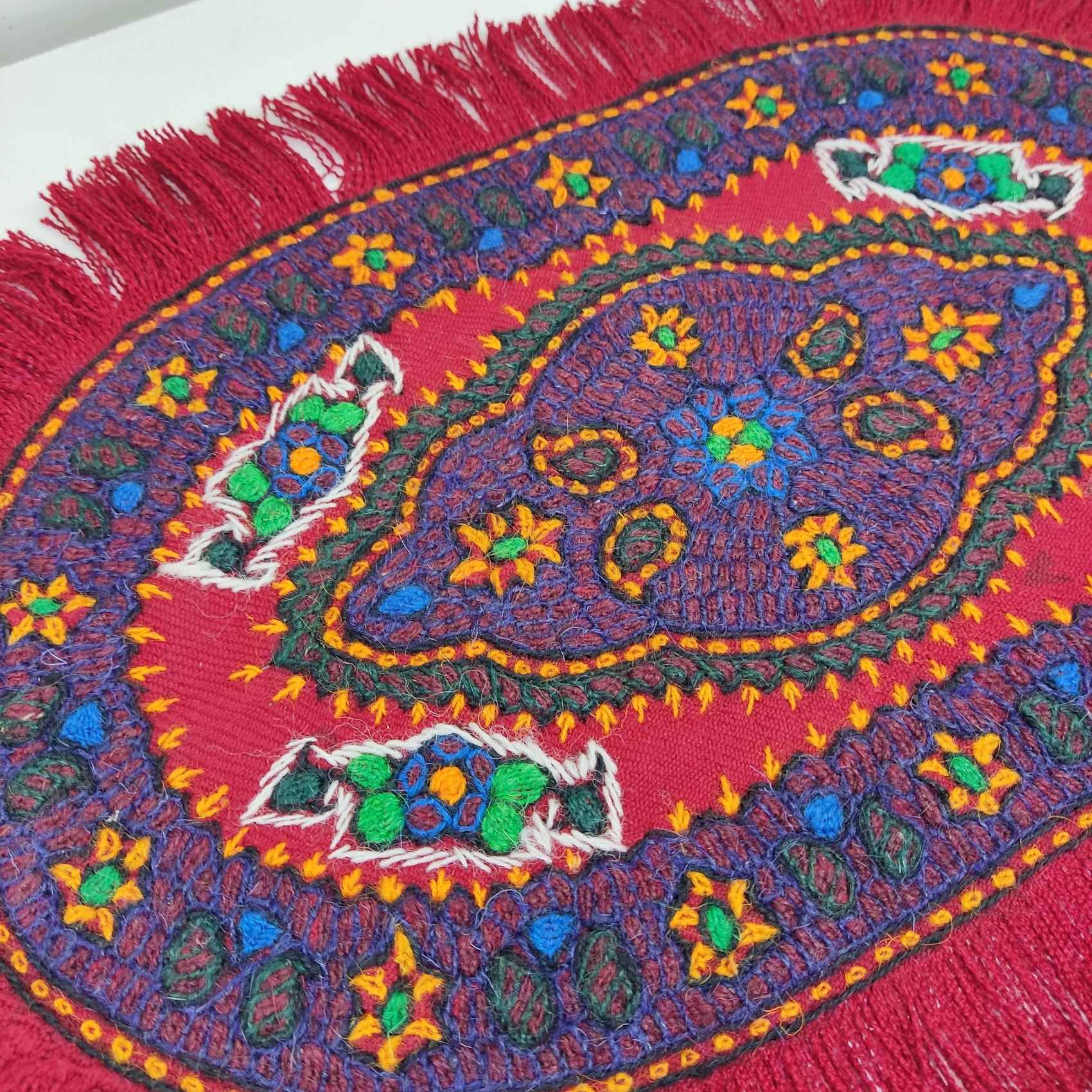 سنت رومیزی دستباف ظریف پته کرمان