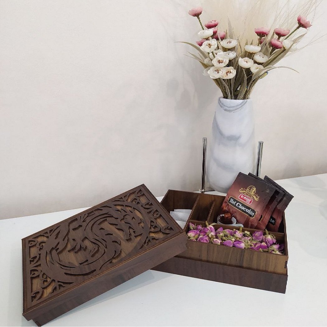 ارگانایزر چوبی چای ۴ خانه همراه با ست زیرلیوانی (کوستر) هماهنگ