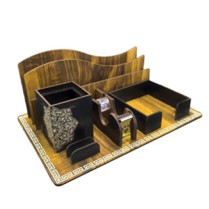 میز اداری چوبی با طرح هندسی