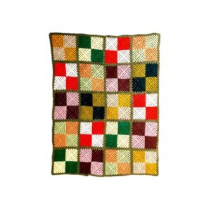 رومیزی قلاب‌بافی طرح چهارخانه دستباف