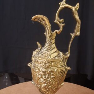 پارچ برنجی تزئینی دست ساز سنتی حکاکی شده
