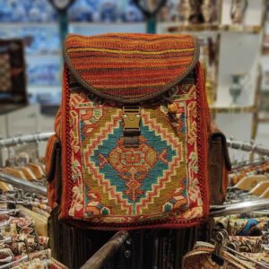 کوله پشتی راحتی گلیم ایرانی دستباف طرح بوهمی