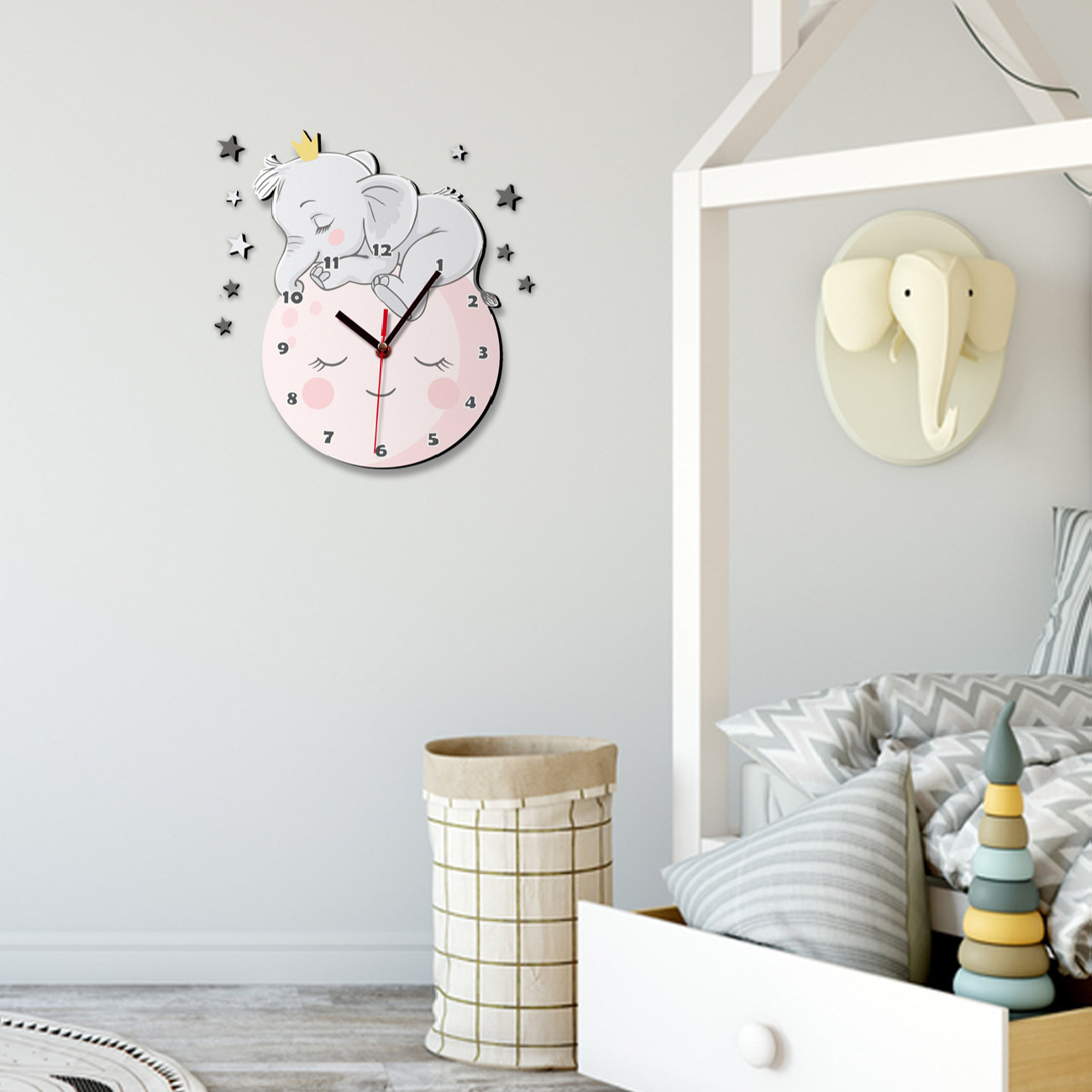 ساعت دیواری چوبی اتاق کودک با طرح فیل