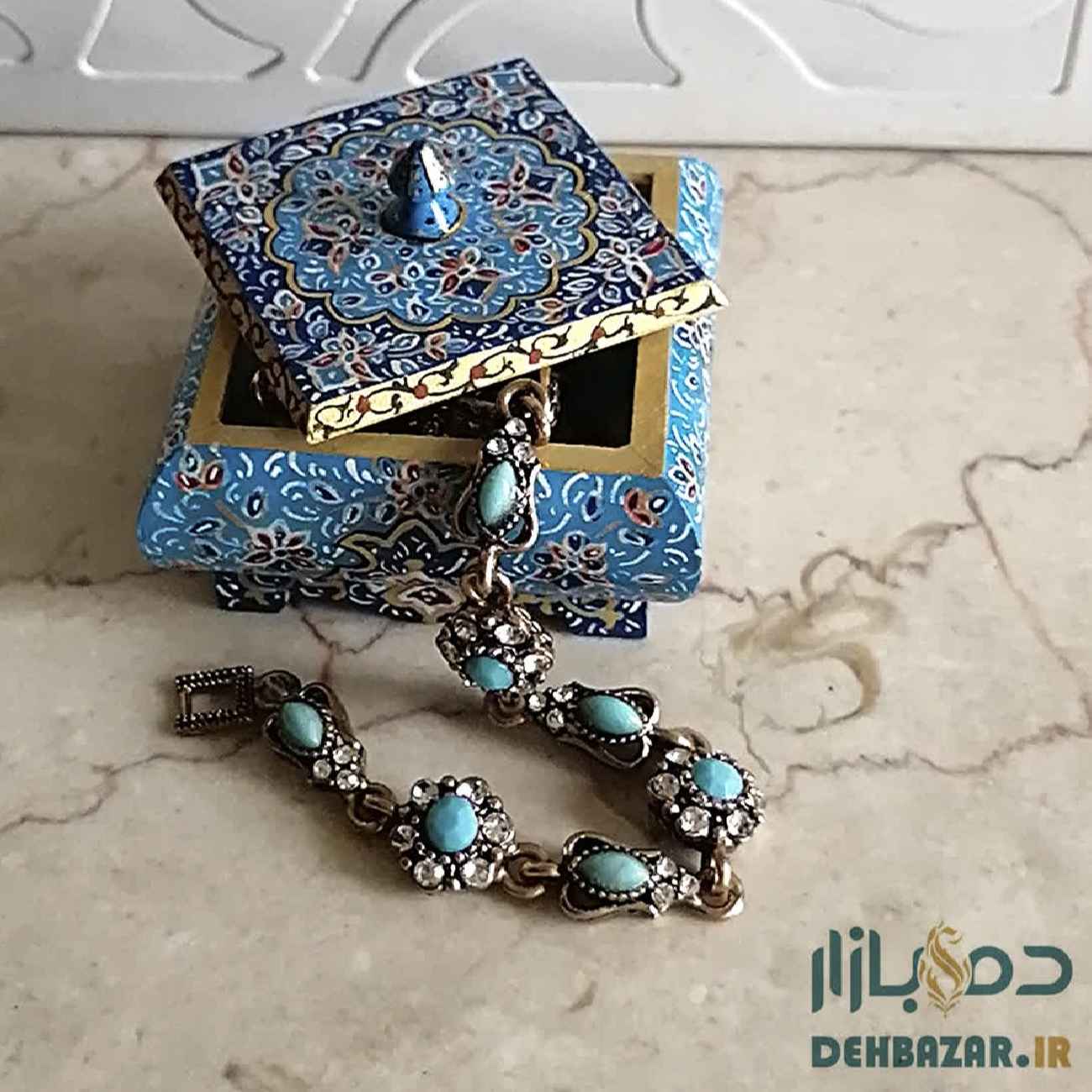 جعبه جواهرات استخوانی دستساز با طراحی الهام گرفته از هنر ایرانی