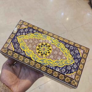 جعبه جواهرات استخوانی دست‌ساز با طرح مینیاتور ایرانی