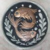 سینی مسی تزئینی حکاکی شده با دست مزین به طرح دو ماهی