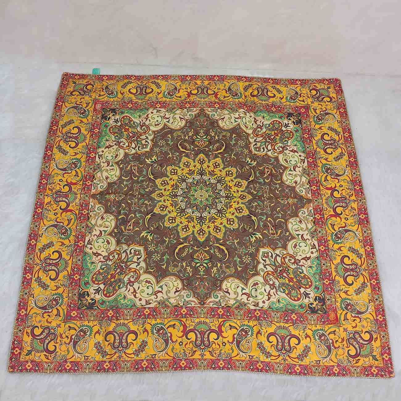 رومیزی ترمه طرح بته جقه گلدار