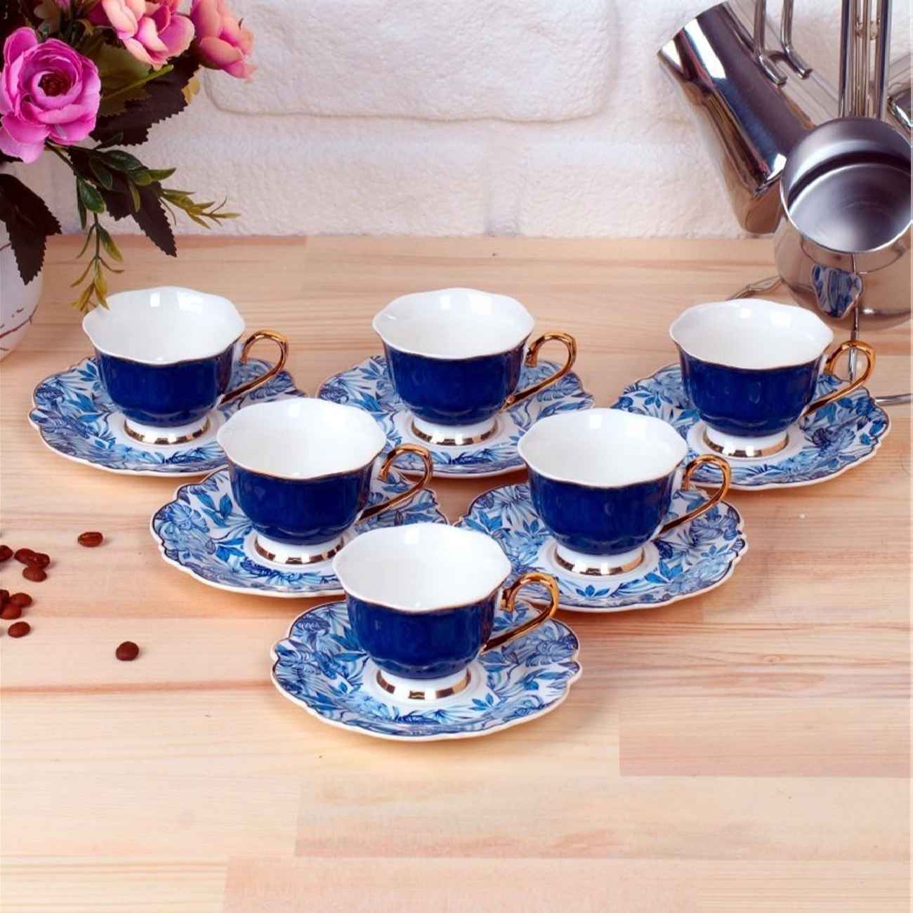 سرویس چایخوری چینی هنری با طرح برگ – دستساز و سبکی منحصر به فرد