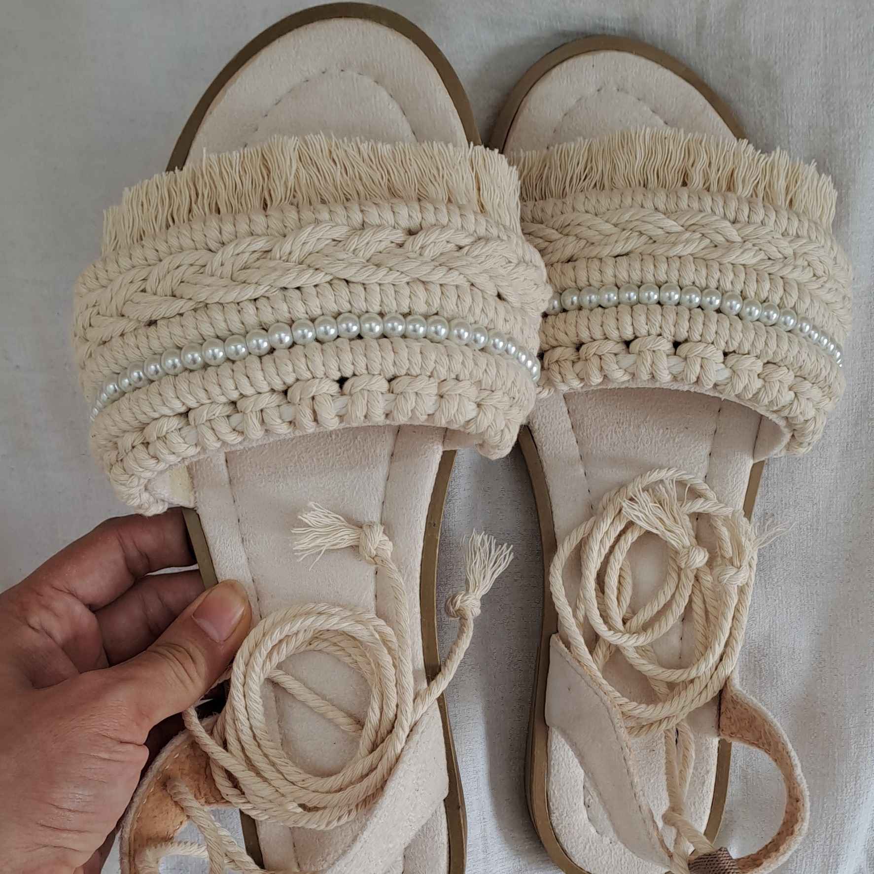صندلهای مکرامه با طرح شکوفه پرتقال – حس و حال بوهمی و راحتی