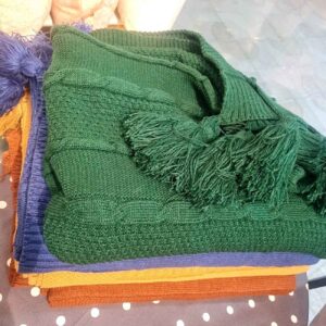 روتختی بافتنی نرم و گرم برای کاناپه و تخت – ایده‌آل برای دکوراسیون منزل