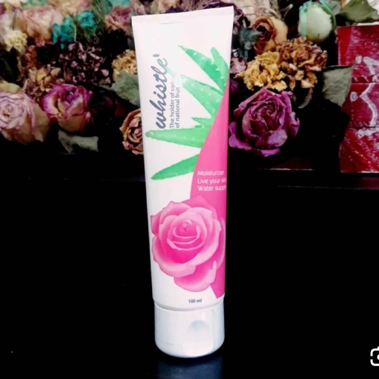 کرم مرطوب کننده و نرم کننده قوی گل رز دمشقی – حاوی ویتامین C