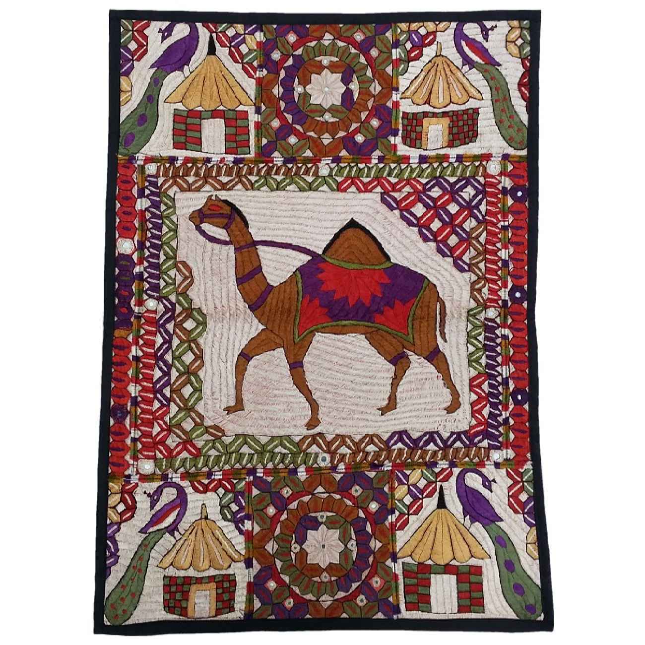 رومیزی گلدوزی شده دستساز زیبا – دکوری بینظیر برای میز ناهارخوری شما