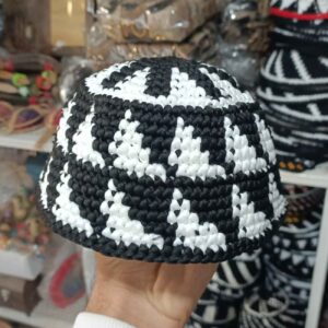 کلاه سنتی قومی کردی – نماد فرهنگی منحصر به فرد پسر (کلاه کودکان)