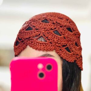 کلاه قلاب‌بافی – دستباف، گرم و راحت، مناسب برای هر سبک فصلی