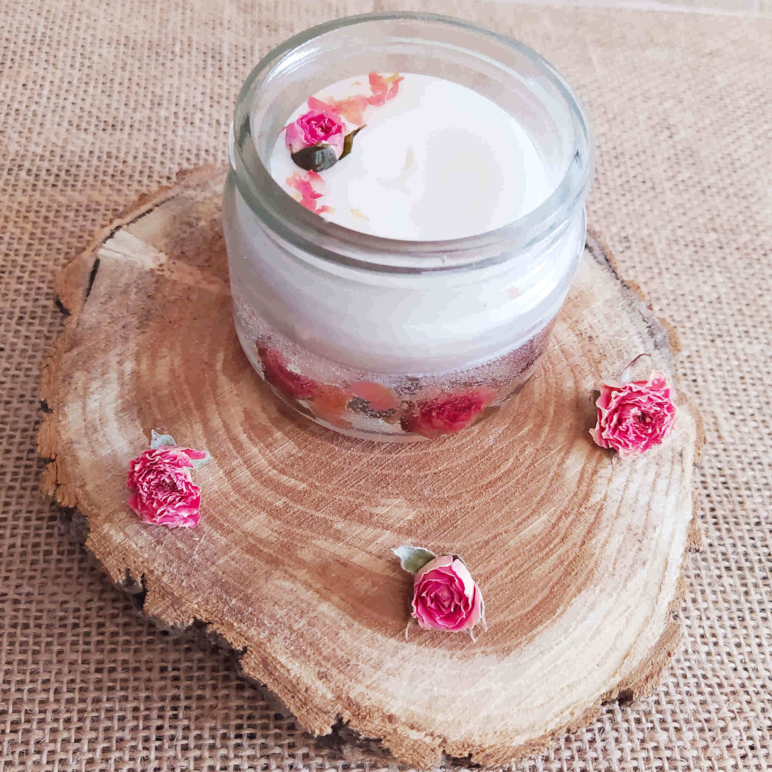 شیشه شمع معطر برای آرامش و هر مناسبتی با طرح گل رز