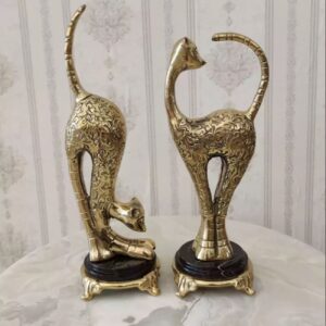 یک جفت مجسمه گربه برنزی، طراحی زیبا، شاهکار هنری جاودانه