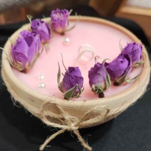 شمع‌های گیاهی معطر با طرح کوزه سفالی و گل رز