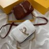 کیف رودوشی چرمی شیک با بند زنجیری برای ظرافتی بی‌نقص