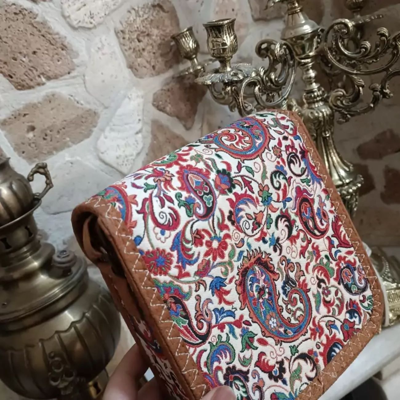 کیف رودوشی ترمه طرح‌دار ایرانی برای ظرافت و زیبایی