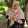 روسری زنانه - روسری گلدار پلیسه دار با لبه های کوتاه شده و پوشش دهنده بازو