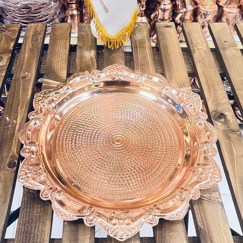 سینی پذیرایی مسی دستساز – مدل سنتی گرد چکشکاری شده