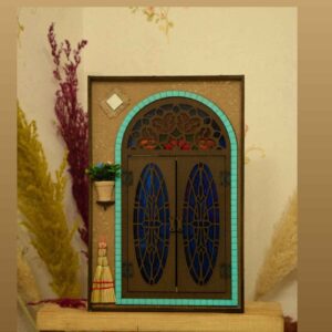 جاکلیدی آینه‌ای دیواری چوبی با طرح درب بازشو سنتی
