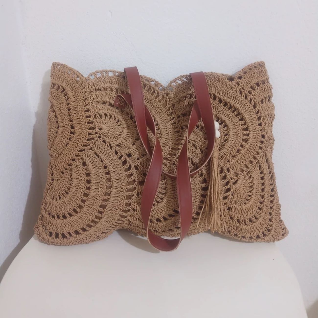 کیف دستی رافیای دستباف زیبا – ساخته شده با نخ کاغذی نرم