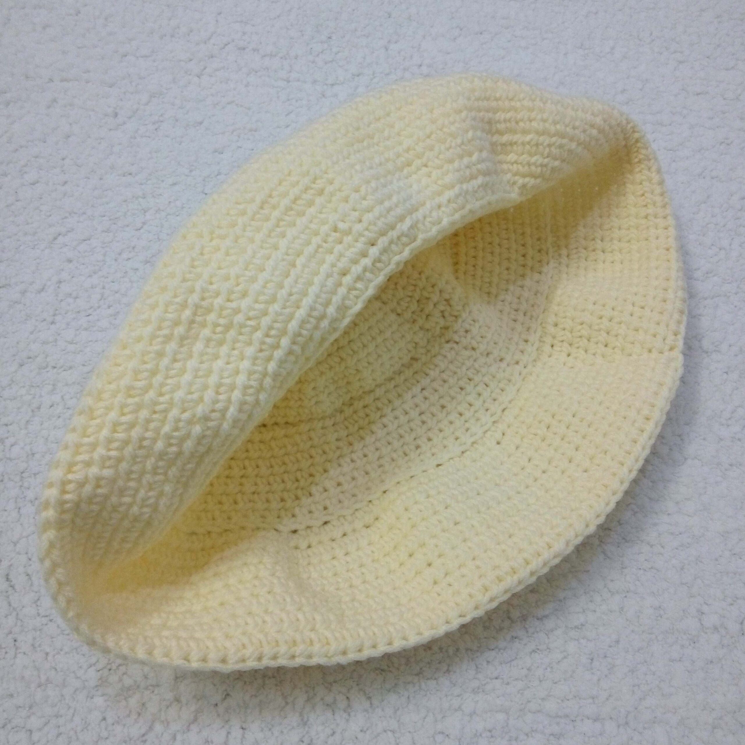 Lightweight Crochet Bucket Hat – Suitable for Travel and Packing (3)