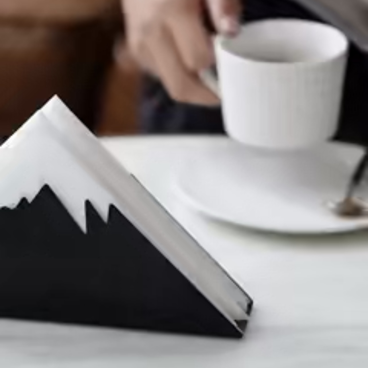 جا دستمال کاغذی طرح Mountain Scene فلزی – مناسب برای میز ناهارخوری یا استفاده در پاسیو