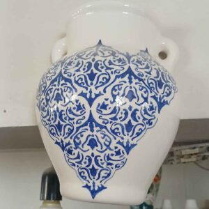 گلدان دیواری خیره‌کننده به سبک خانه روستایی – ترکیبی از سبک و عملکرد، مناسب برای هر اتاق