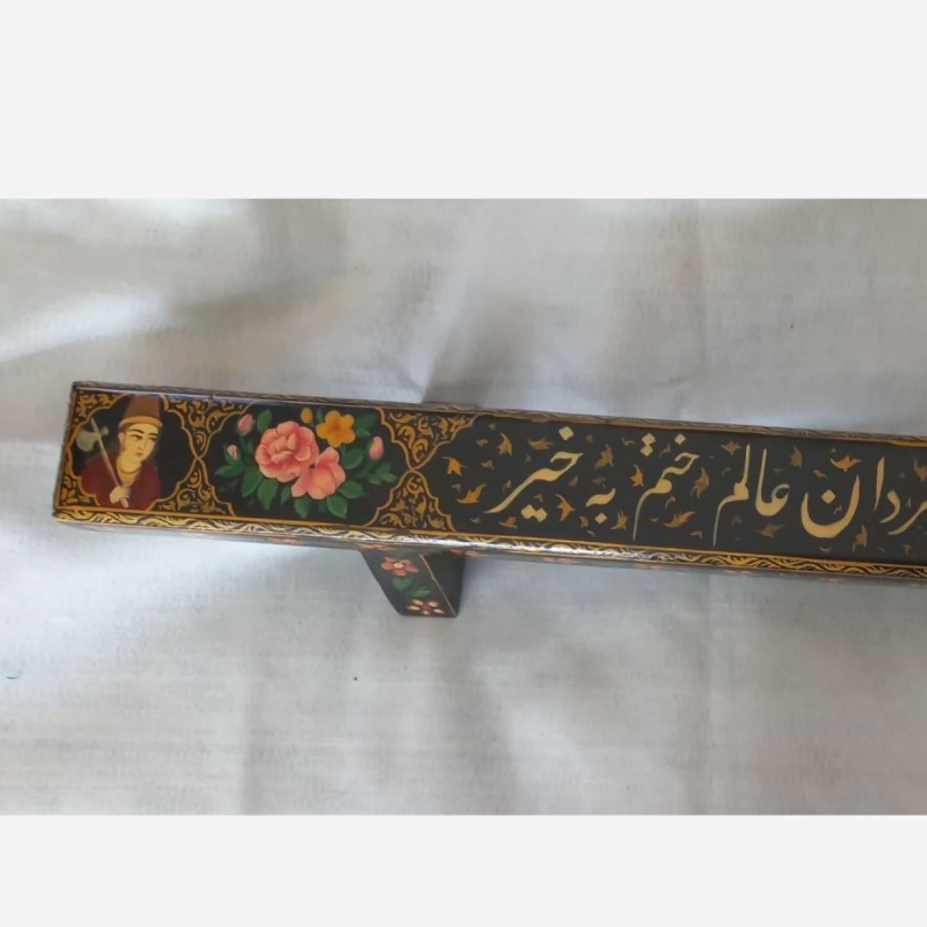 تخته شنا سنتی برای ورزش زورخانه‌ای