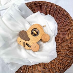 جغجغه چوبی طرح فیل – اسباب بازی طبیعی، ایمن و سازگار با محیط زیست