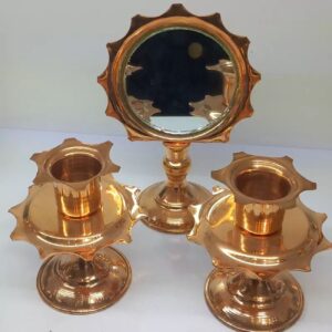 آینه با دو شمعدان مسی کوچک، ارتفاع ۱۵ سانتی‌متر