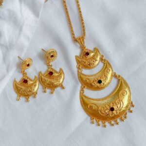 ست گردنبند و گوشواره برنجی “مهاک” شیک