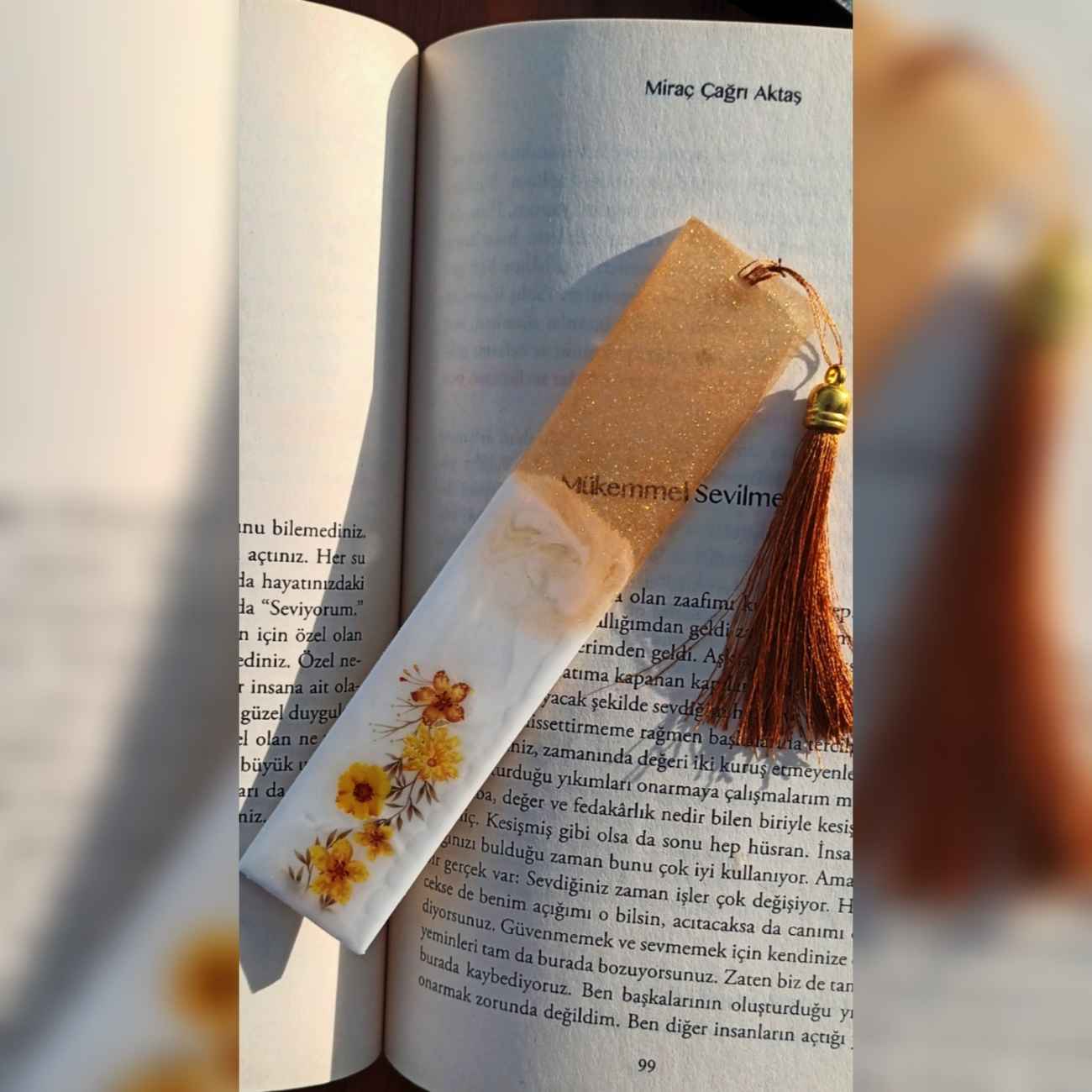 نشانگر کتاب خنثی و گرم – اکسسوری (لوازم جانبی) دست ساز با الهام از سبک بوهمی و طرح گل